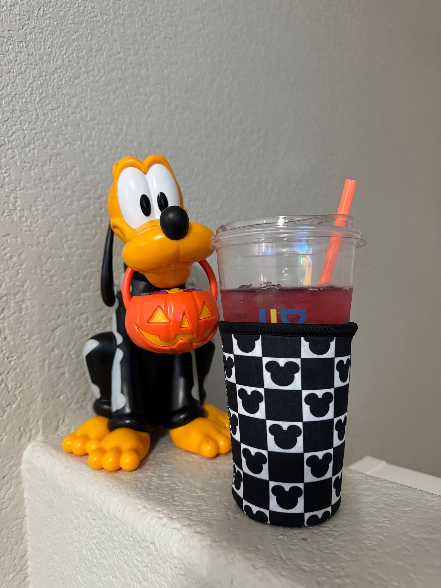 Checkered Magic Drink Sleeve